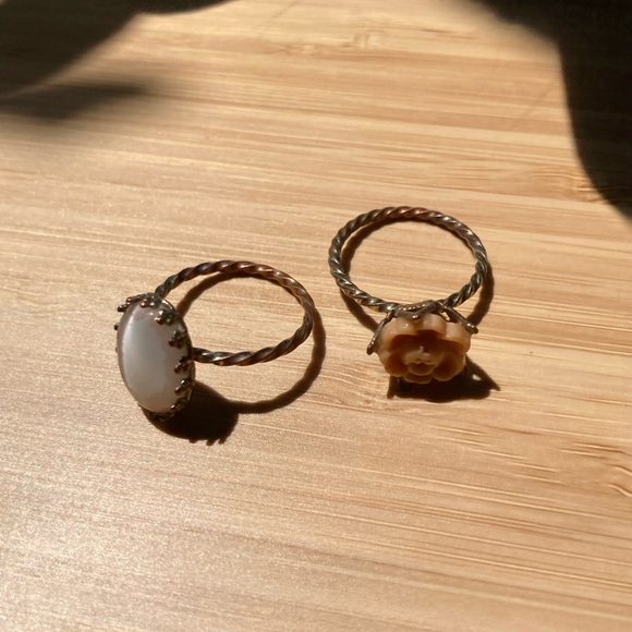 Two Vintage Rings - Picture 1 of 2